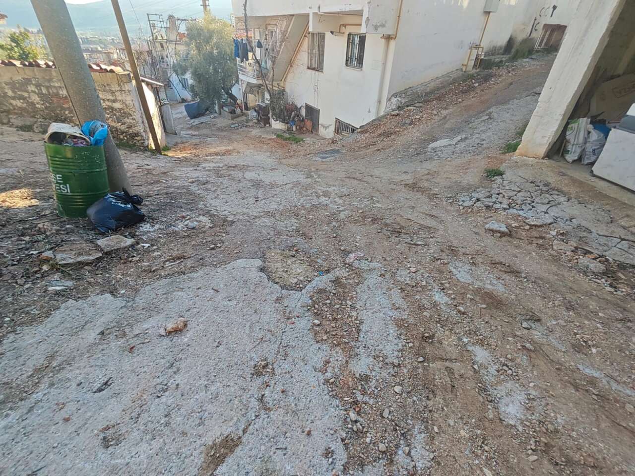 Menteşe'de Yol Sorununa Vatandaş İsyan Etti: Belediye Açıklama Yaptı 2